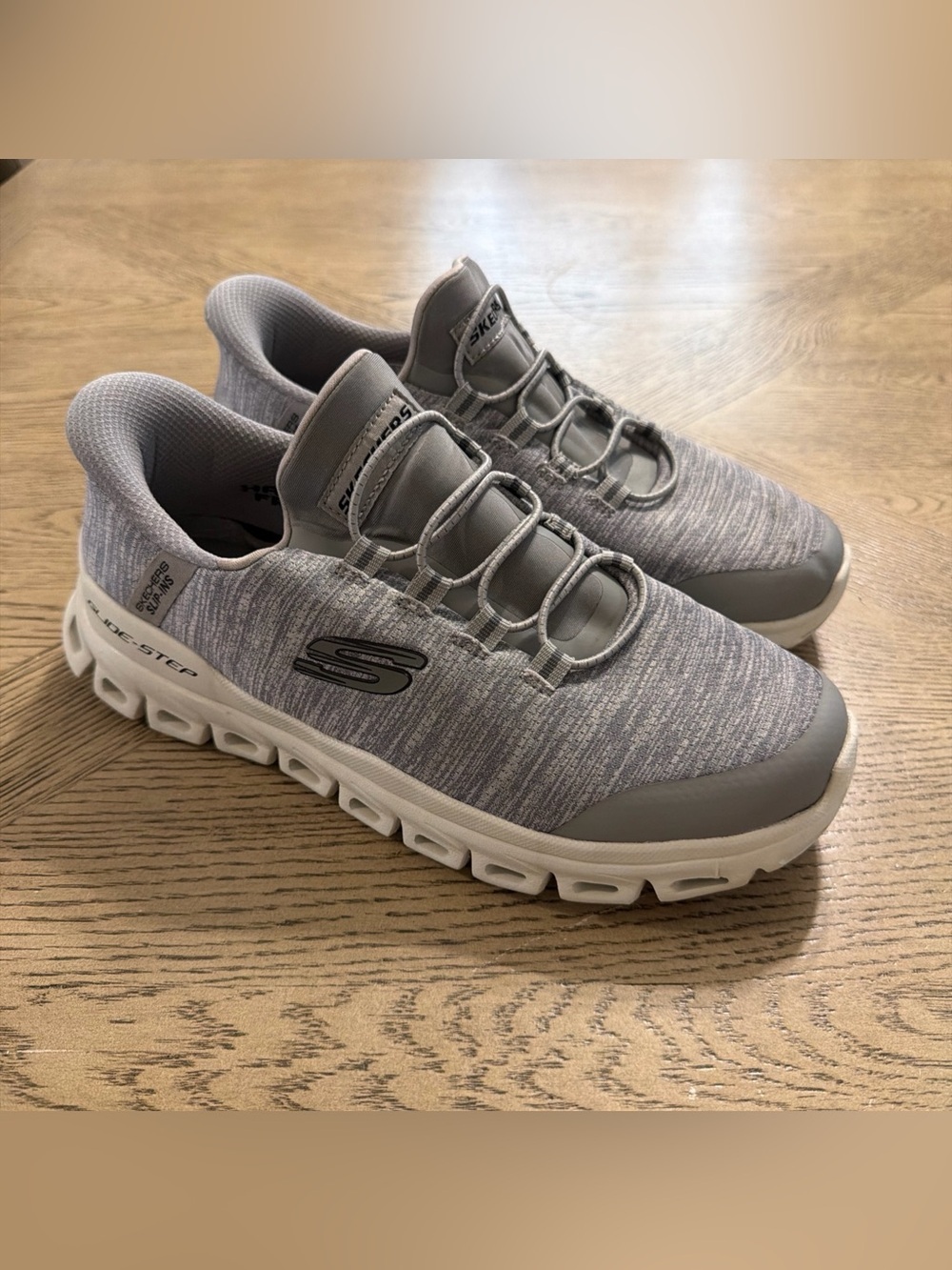 Skechers Men's Glide-Step Zefyr Hands Free Slip-in, Grey, 7